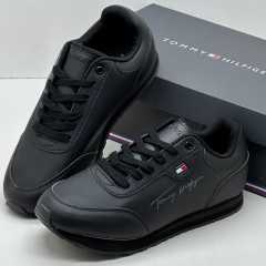 T M H Sneakers All Black