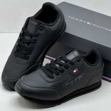 T M H Sneakers All Black