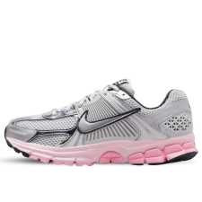 NIKE ZOOM VOMERO 5