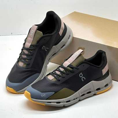 Cloudnova Form Titanite Sneakers
