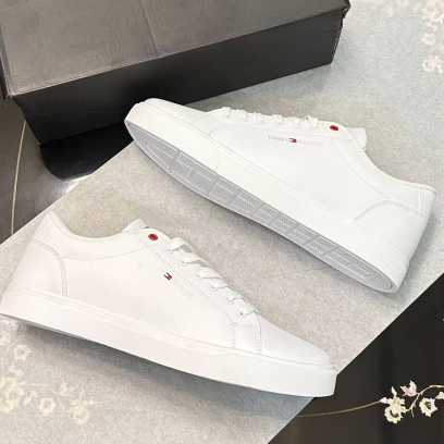TMH Sneakers White