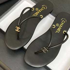 Chanel Luxe Slides - Black