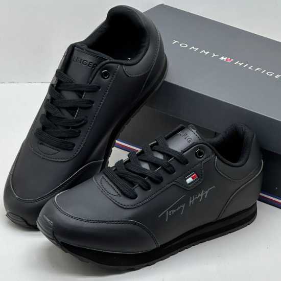 T M H Sneakers All Black