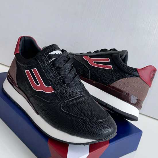 Bally Gismo Leather Sneakers Black