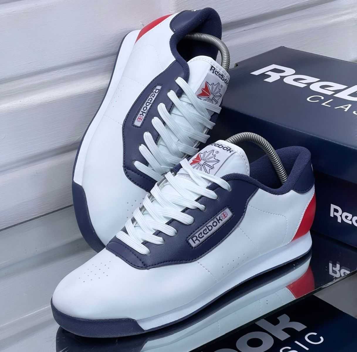 Reebok azul marino store